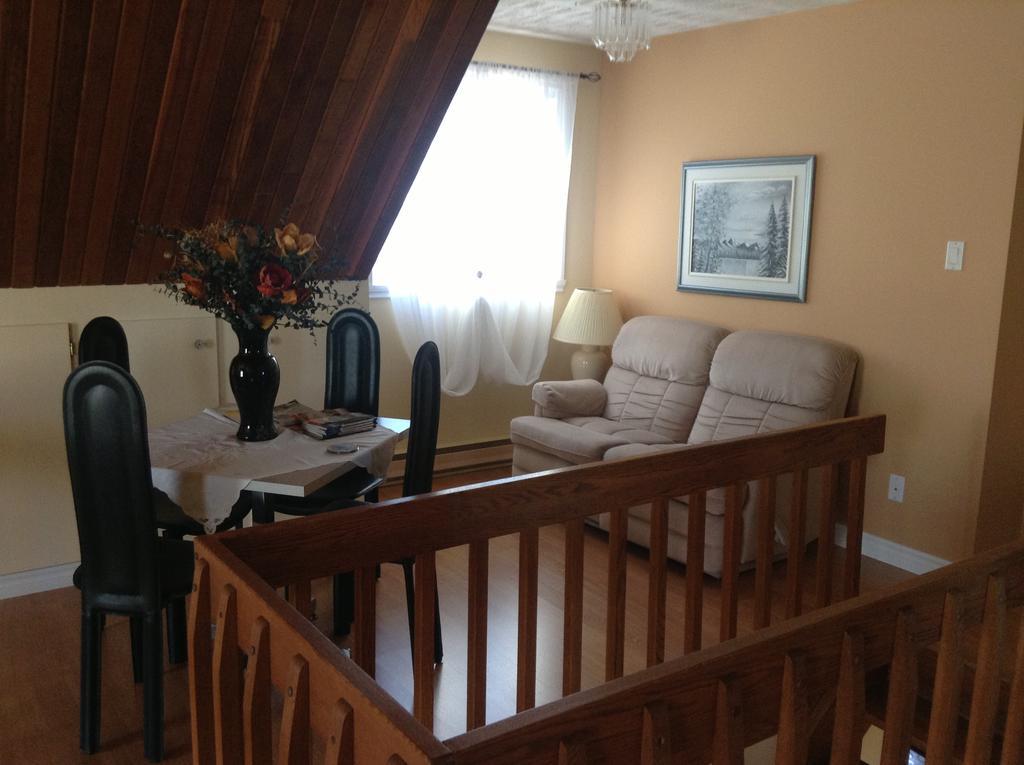 Douces Evasions Bed and Breakfast Saint-Anselme Eksteriør billede