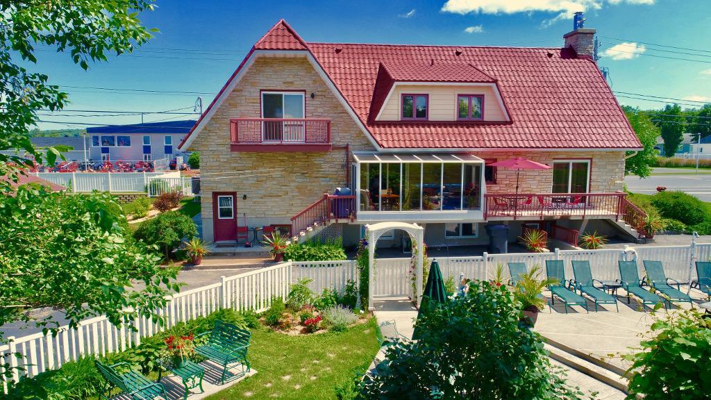 Douces Evasions Bed and Breakfast Saint-Anselme Eksteriør billede